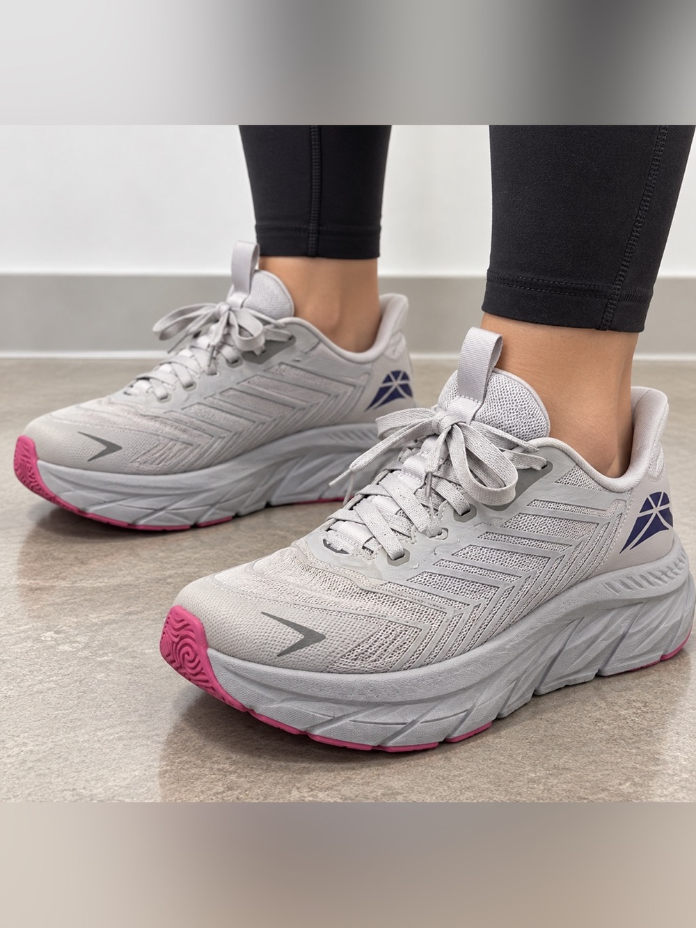 AllSwift Women’s Running Shoes White Pink SARR034W Size 10 Athletic Sneakers